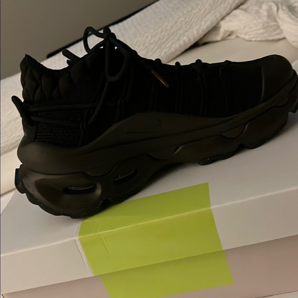 Nike Air Max Flyknit Venture (Unisex)